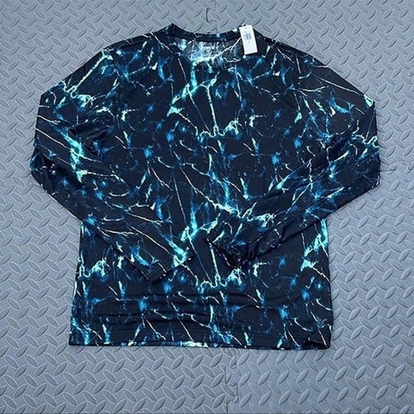 New Medium Slim Old Navy Running Shirt - Picture 1 of 4